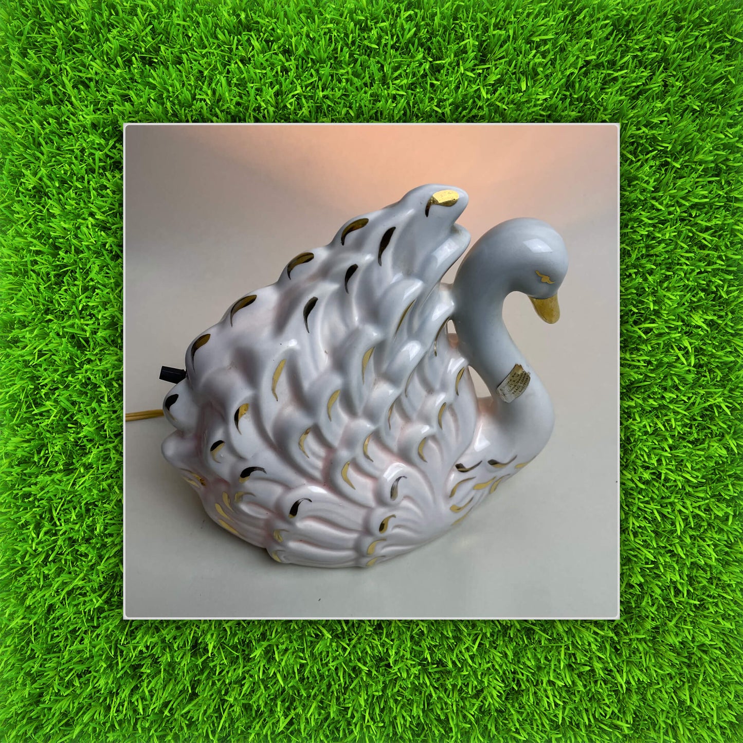 Swan TV Light
