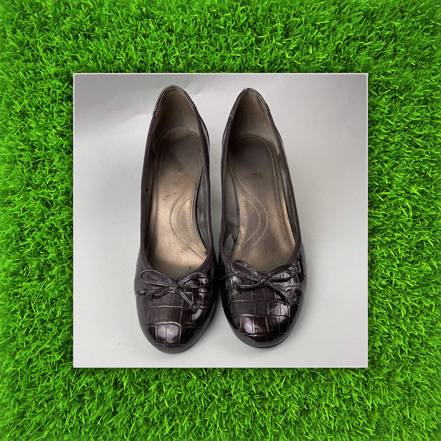 Tahari Rounded Toe Pumps Size 7.5