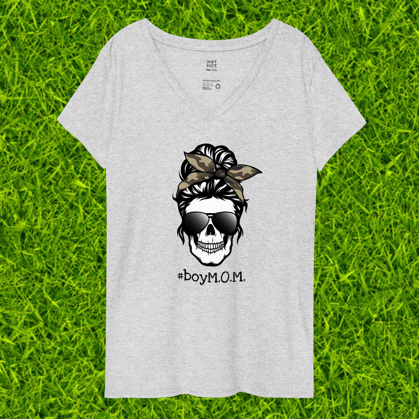 Women’s recycled v-neck t-shirt | #boyM.O.M. 1