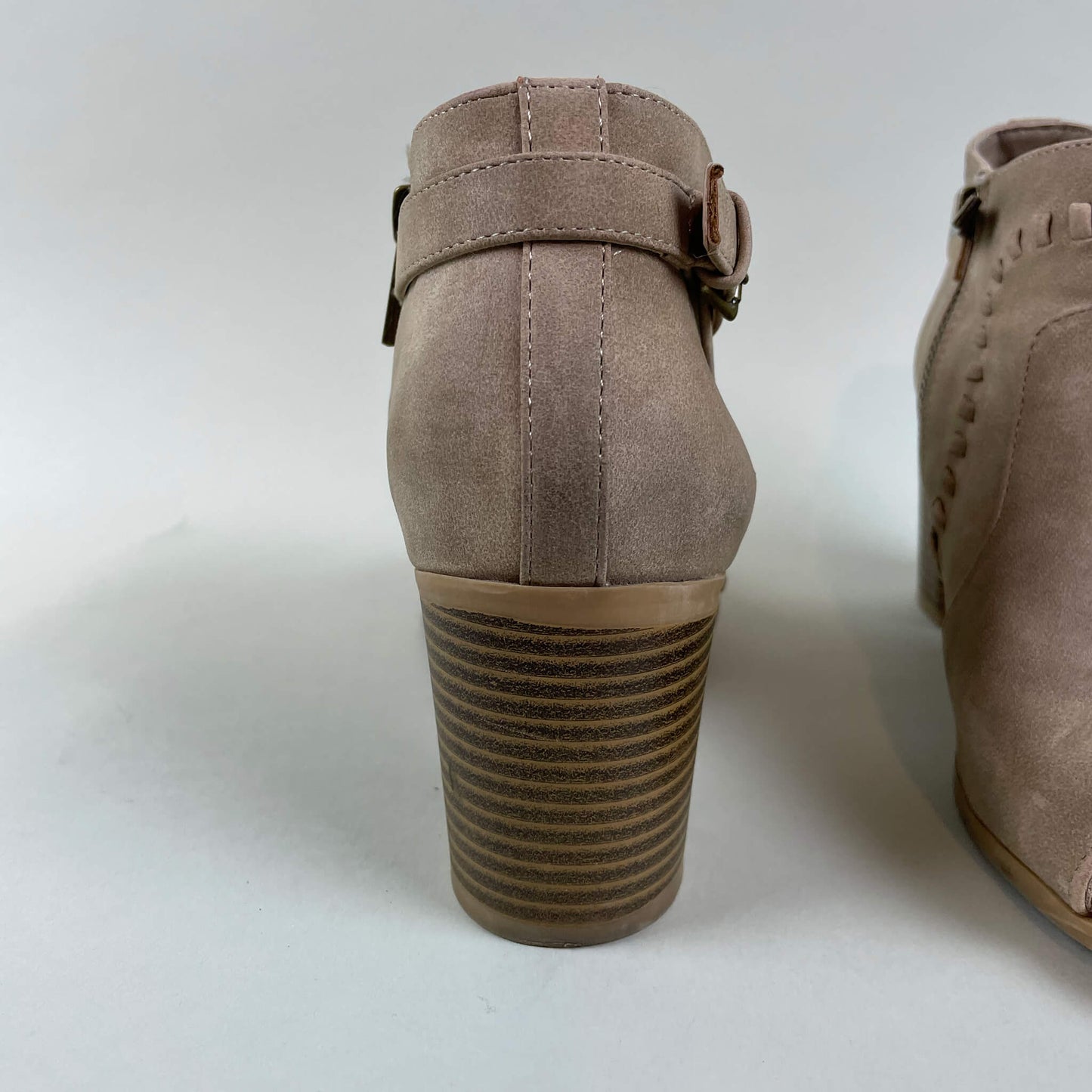 Easy Street Poppet Peep Toe Ankle Boots Size 7.5