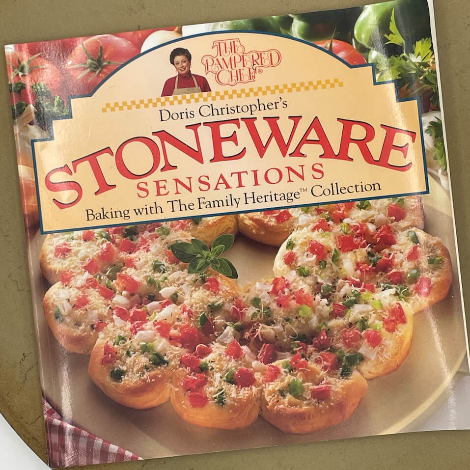 Pampered Chef Pizza Stone and Cookbook PICK UP ONLY Virtual