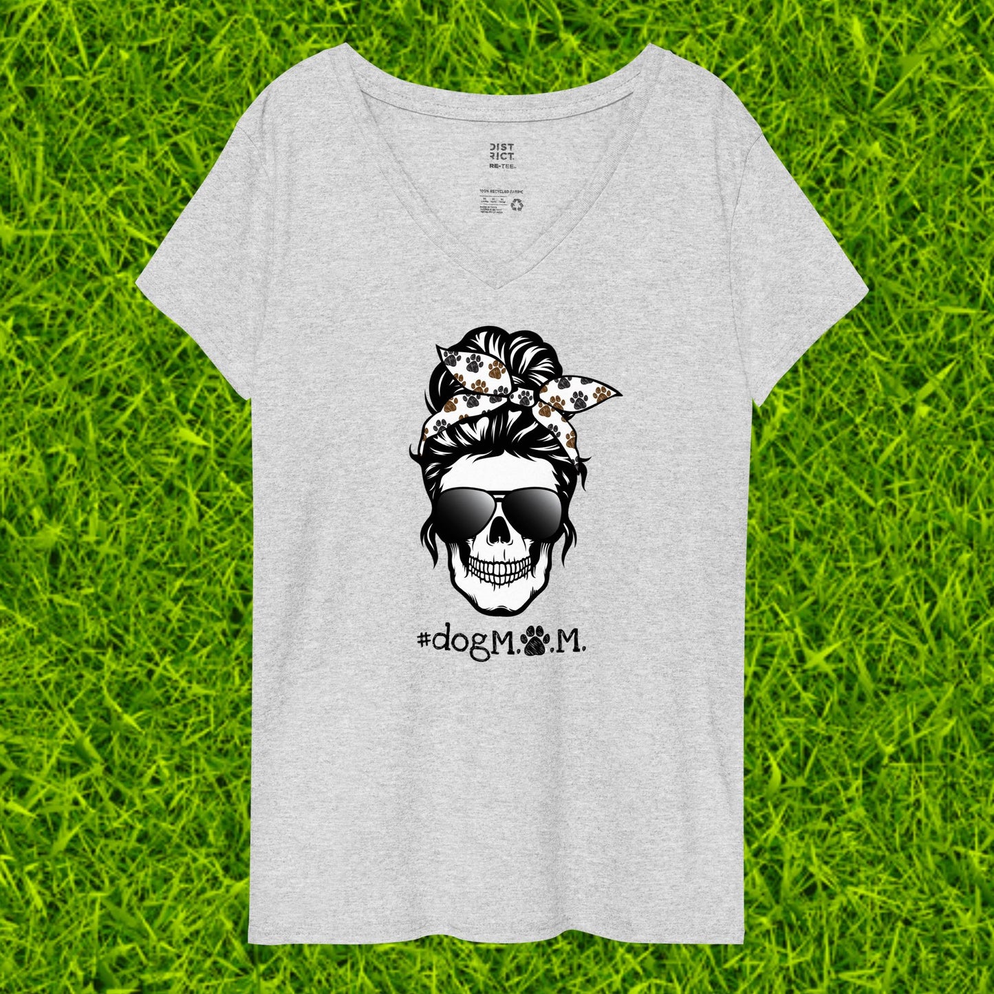 Women’s recycled v-neck t-shirt | #dogM.O.M. 1