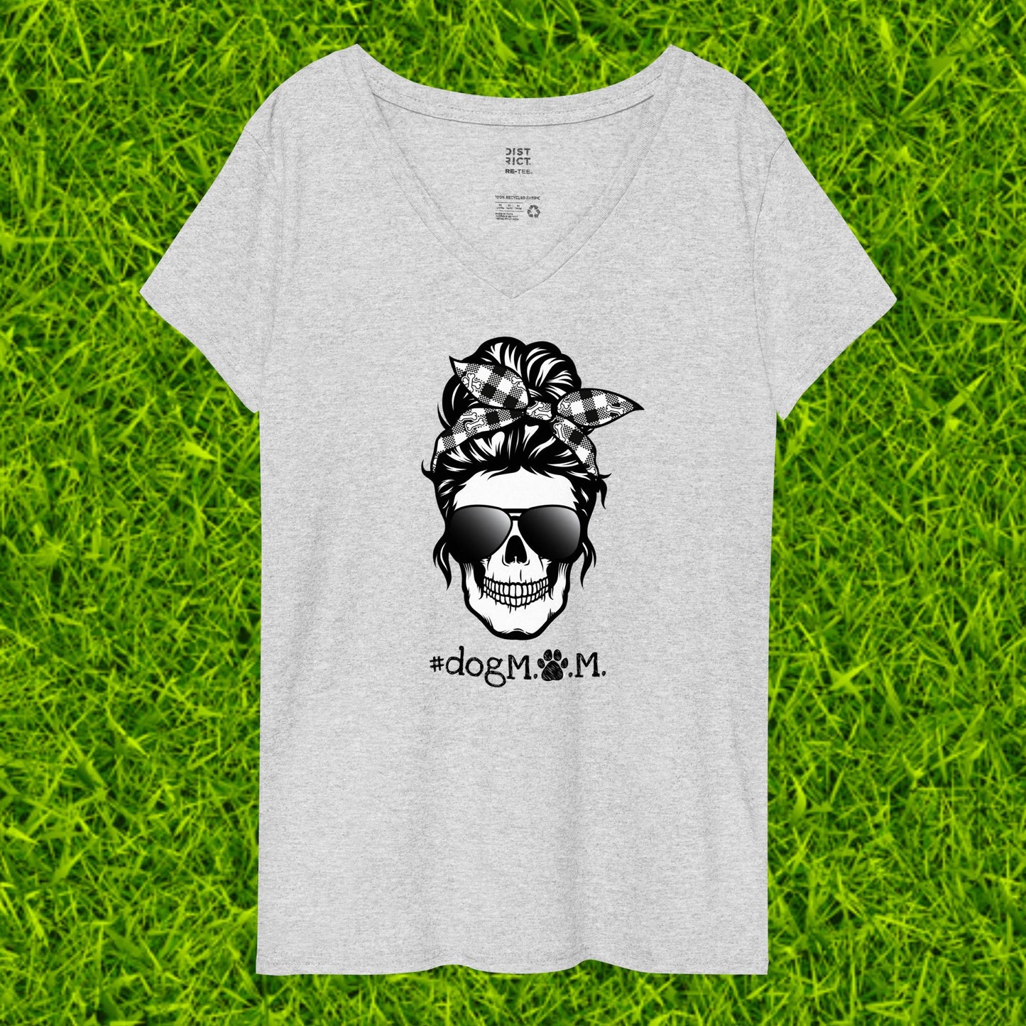 Women’s recycled v-neck t-shirt | #dogM.O.M. 2