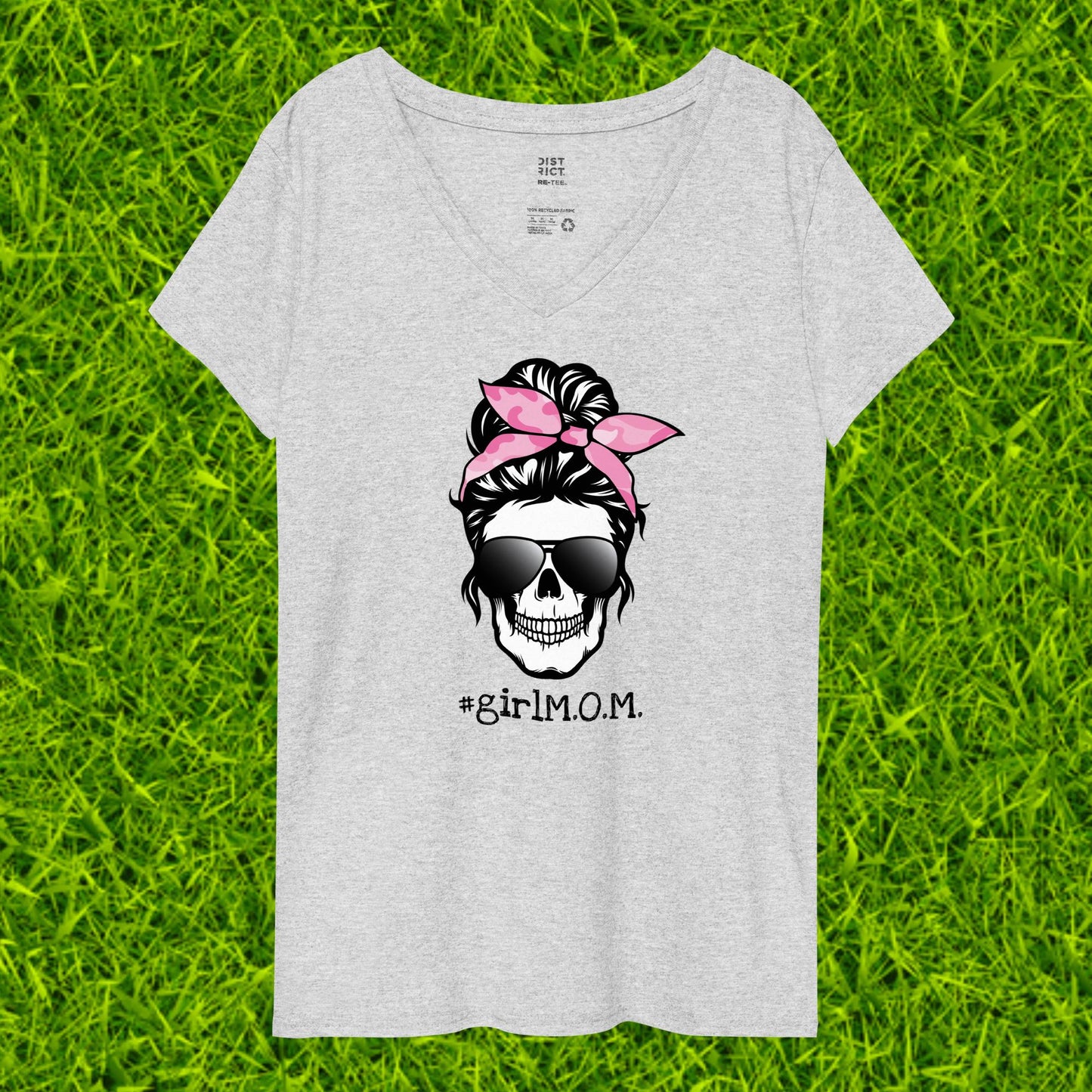 Women’s recycled v-neck t-shirt | #girlM.O.M. 1